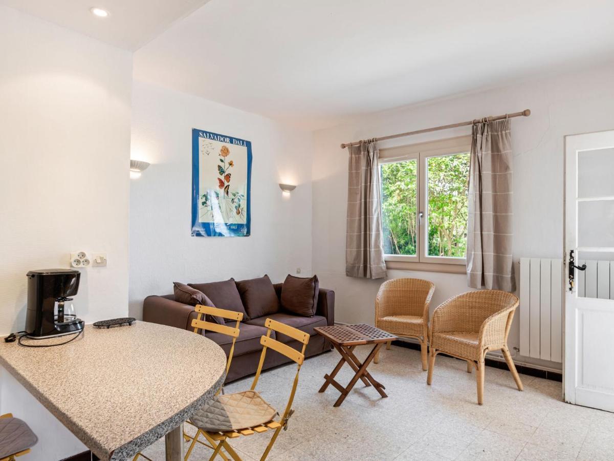 Апартаменты Flat In A Beautiful Building With Pool Мезе Экстерьер фото