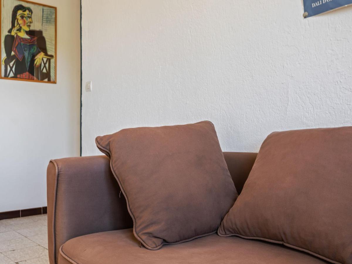 Апартаменты Flat In A Beautiful Building With Pool Мезе Экстерьер фото
